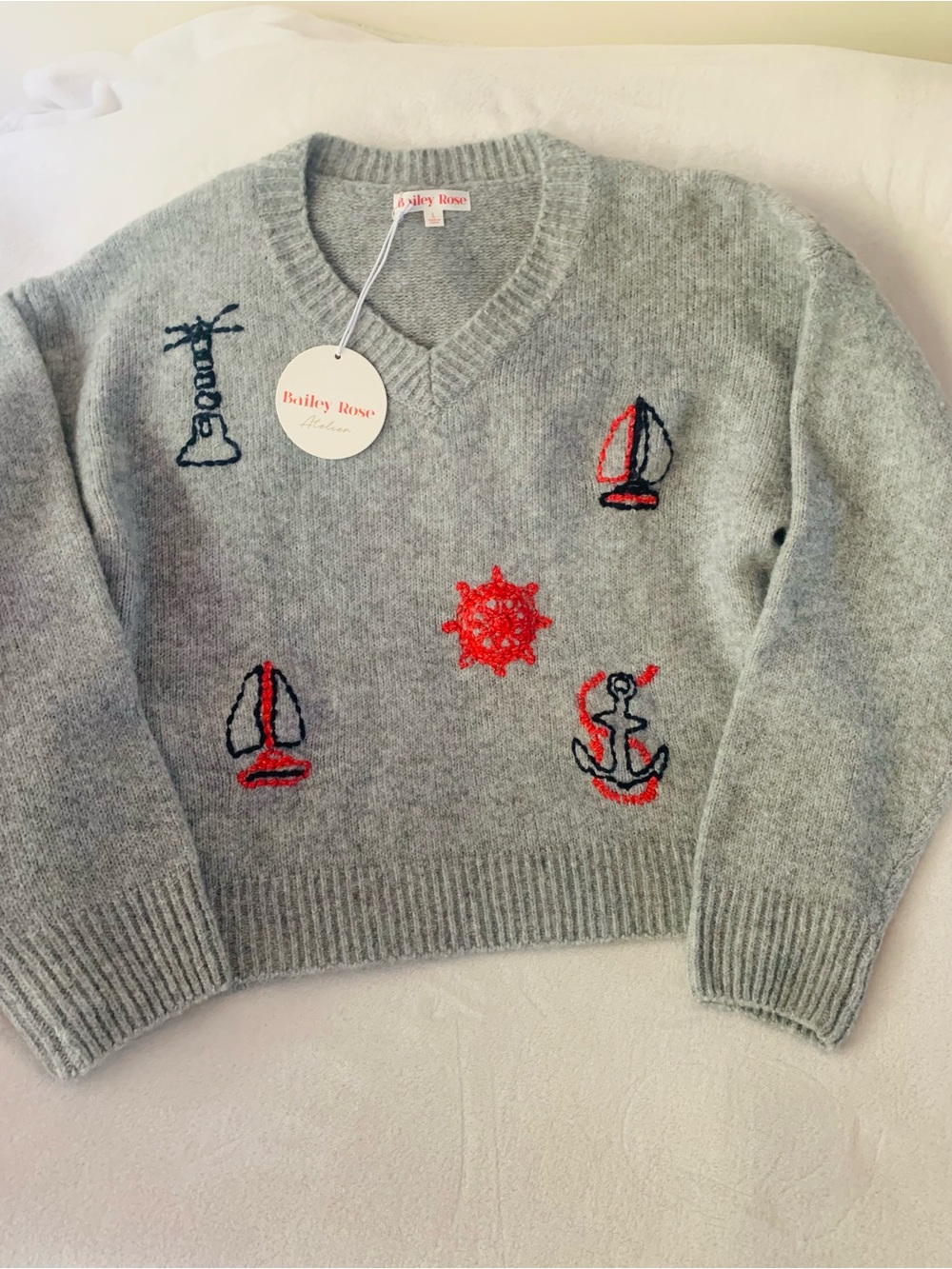 Bailey Rose Women’s Nautical Embroidered V-Neck Sweater Large NWT